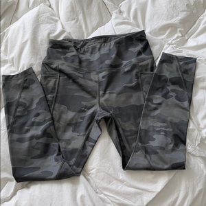 Reebok camo leggings